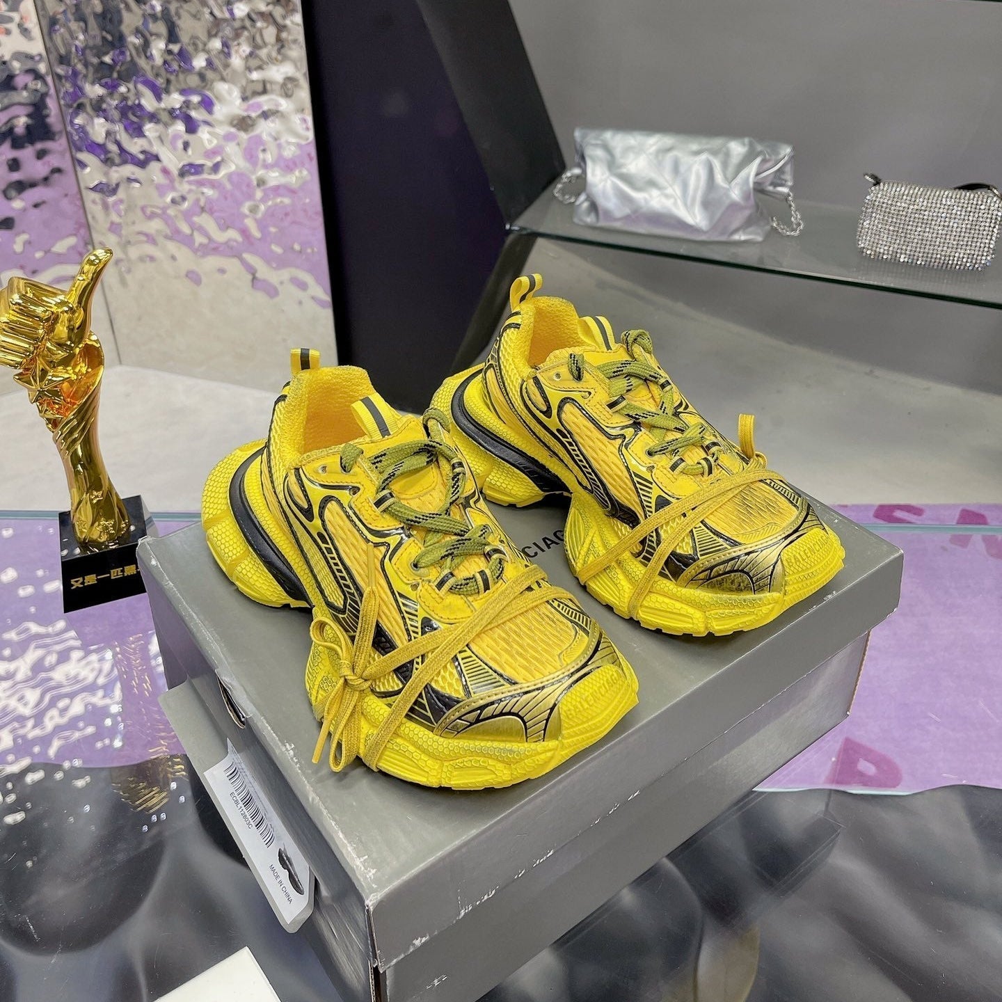 3XL SNEAKER IN YELLOW MIX BLACK MESH AND POLYURETHANE