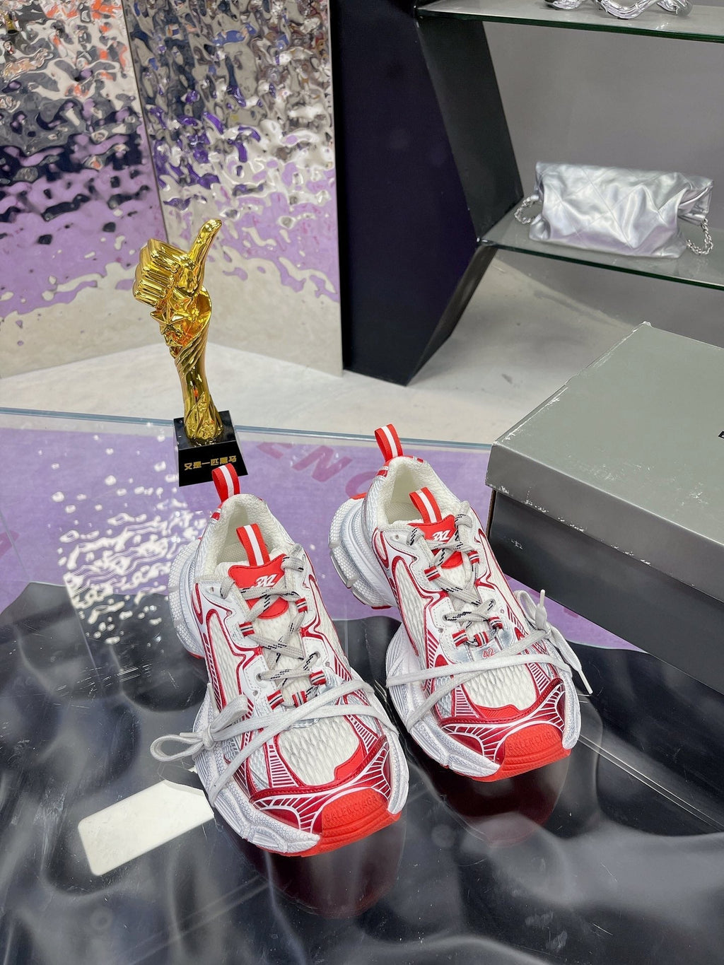 3XL SNEAKER IN RED MIX WHITE MESH AND POLYURETHANE