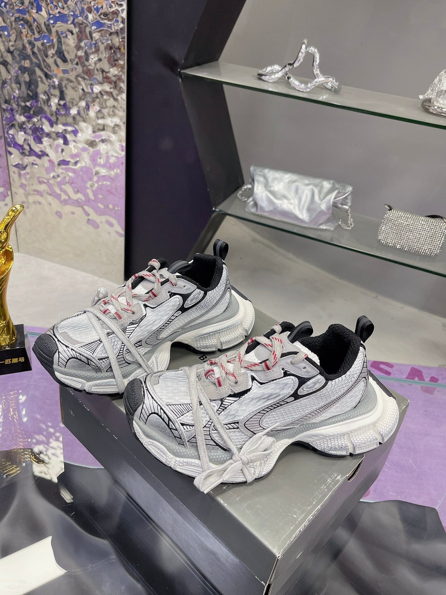 3XL SNEAKER IN GRAY MIX WHITE MESH AND POLYURETHANE