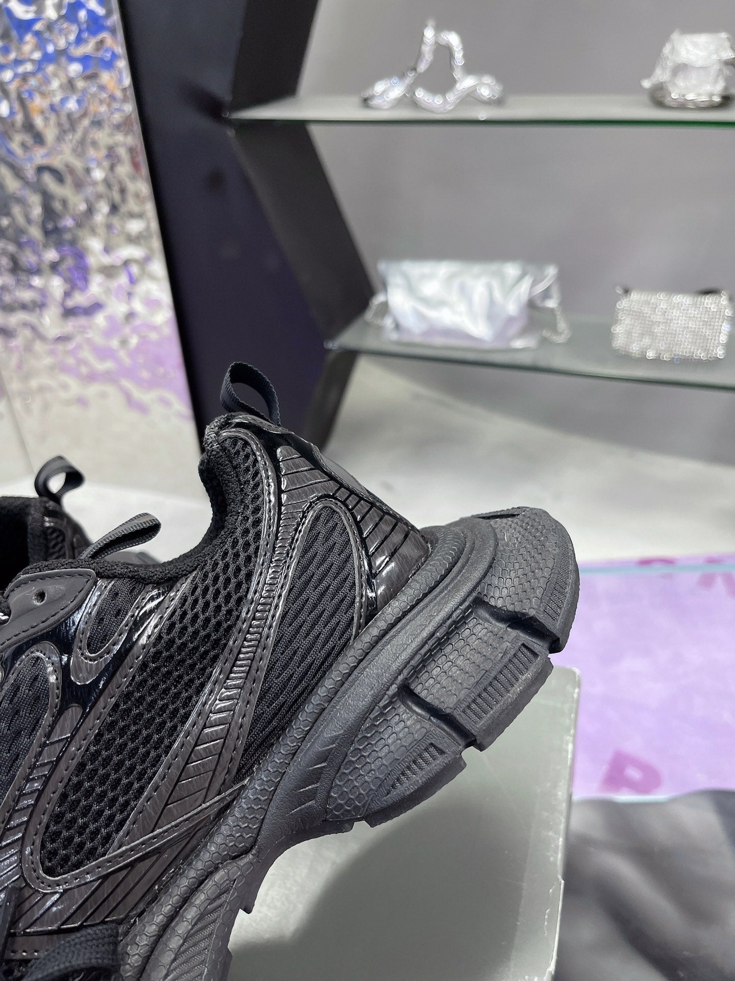 3XL SNEAKER IN BLACK MESH AND POLYURETHANE