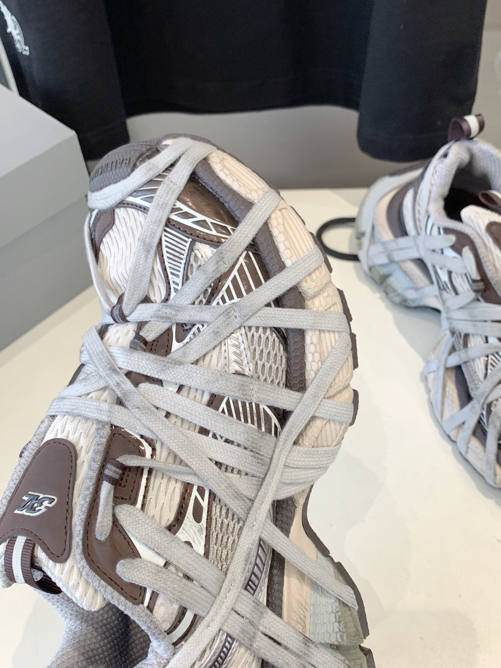 3XL EXTREME LACE SNEAKER BROWN MIX DUST WHITE AND SILVER