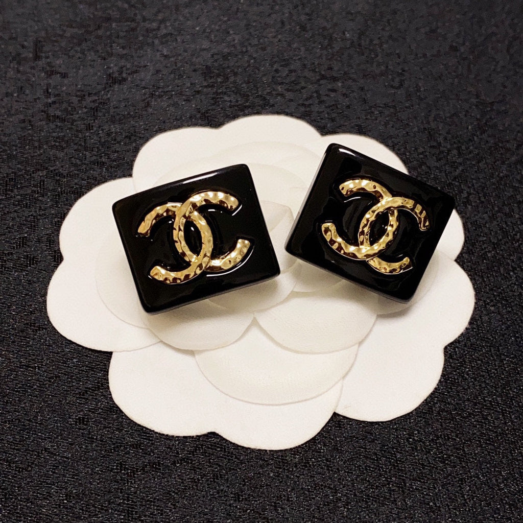 18K  Chanel Black Resin Square Earrings