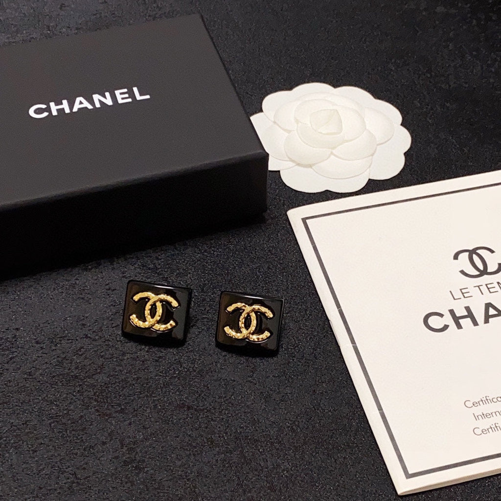 18K  Chanel Black Resin Square Earrings