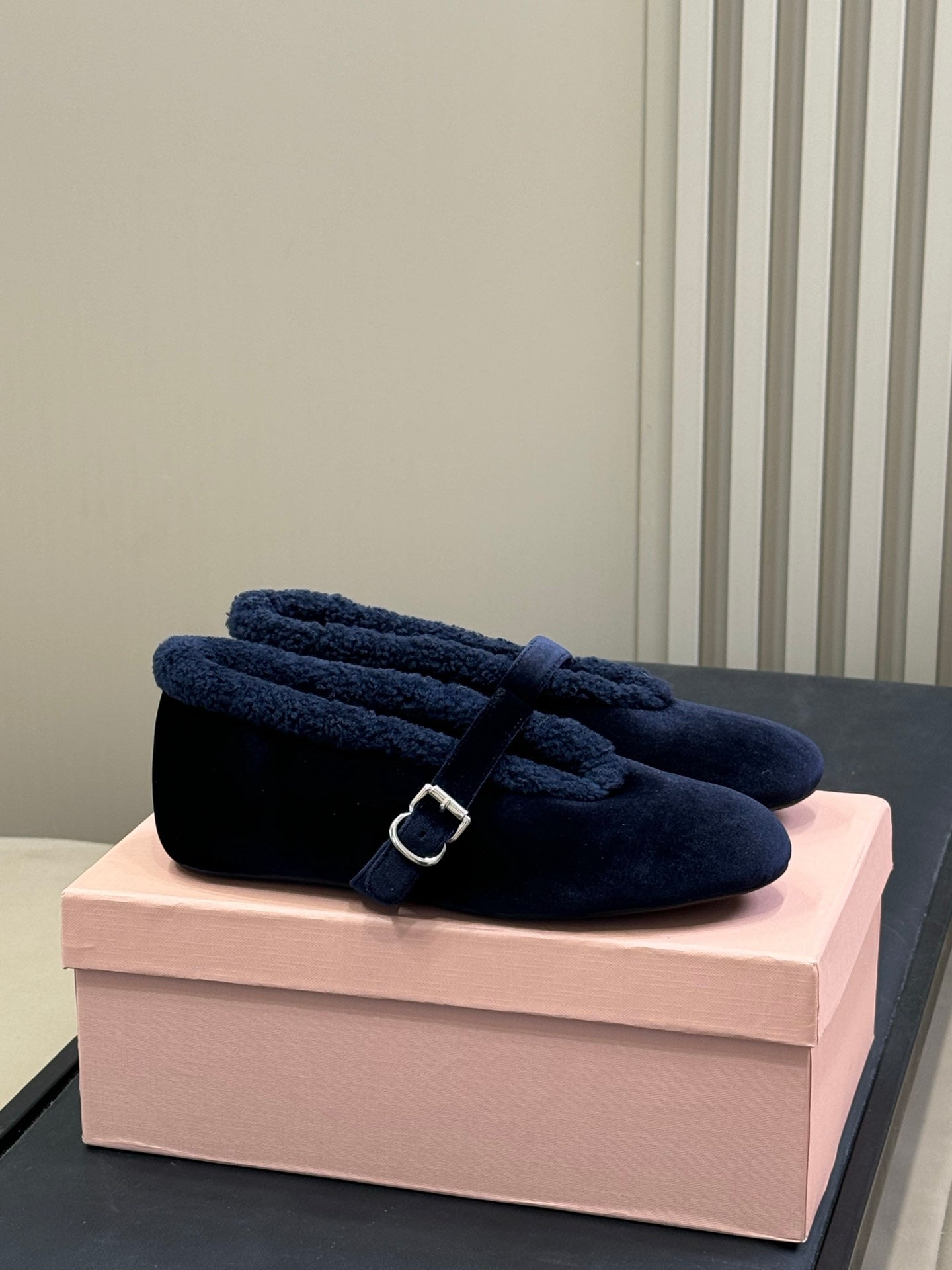 ALAIA 25S BALLET FLATS IN DARK BLUE VELVET