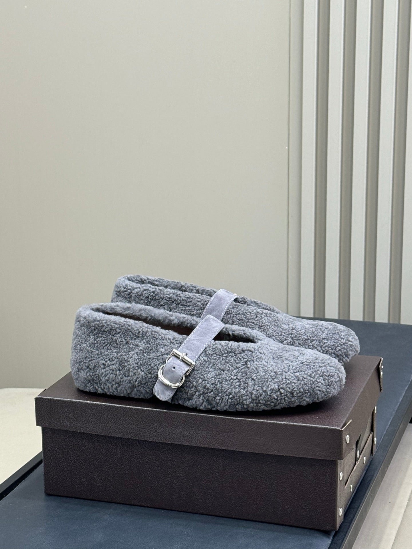 ALAIA 25S COZY MARY JANE SHEARLING FLATS IN DARK GRAY