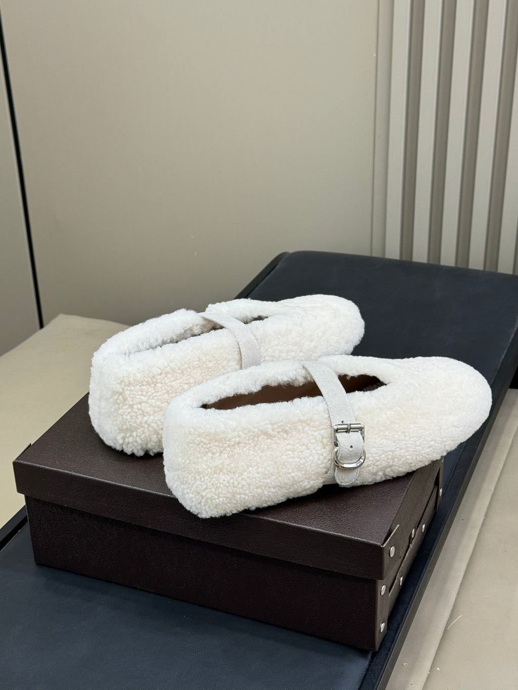 ALAIA 25S COZY MARY JANE SHEARLING FLATS IN WHITE