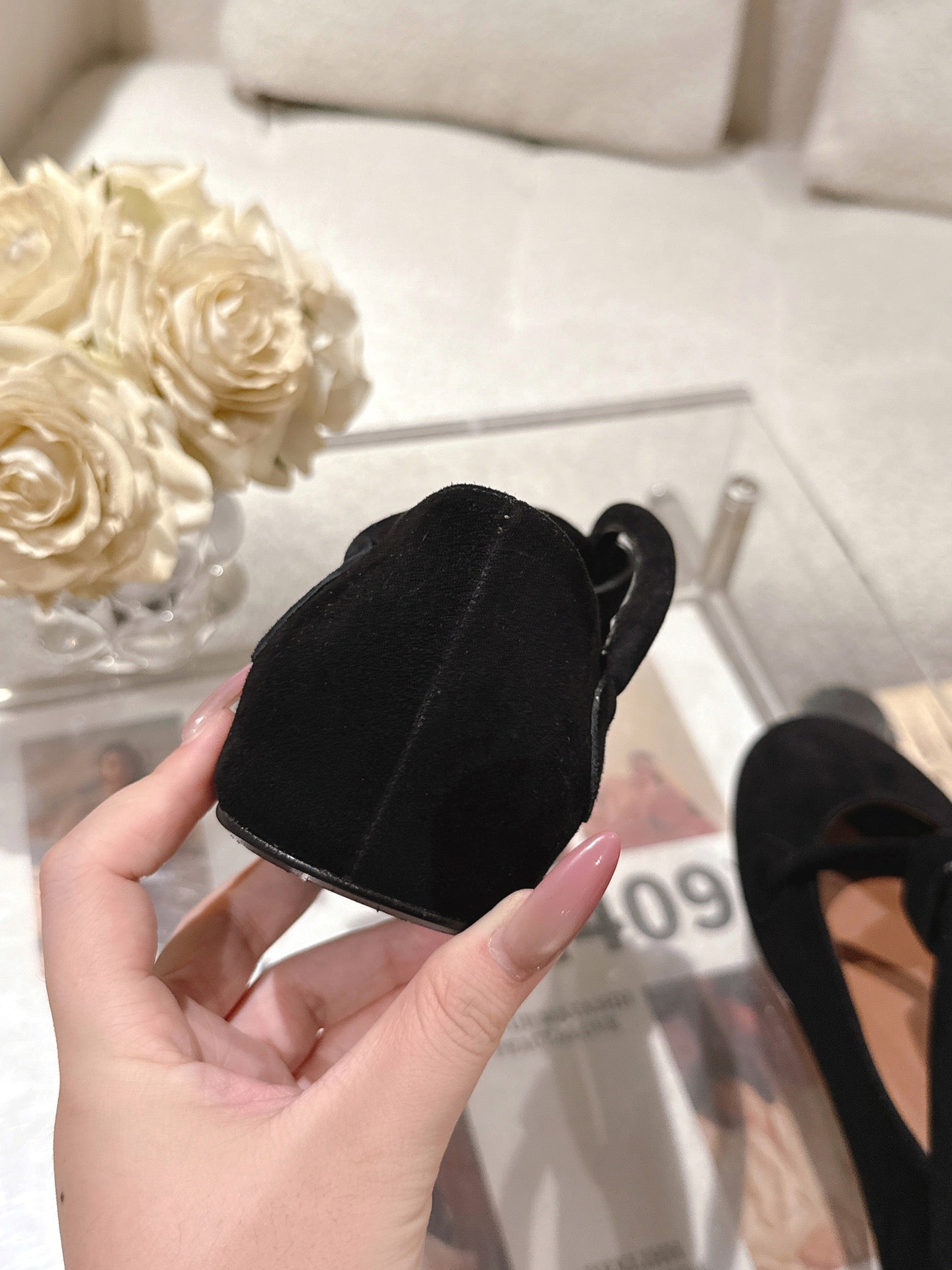 ALAIA 25S BALLET TECKEL IN BLACK SUEDE