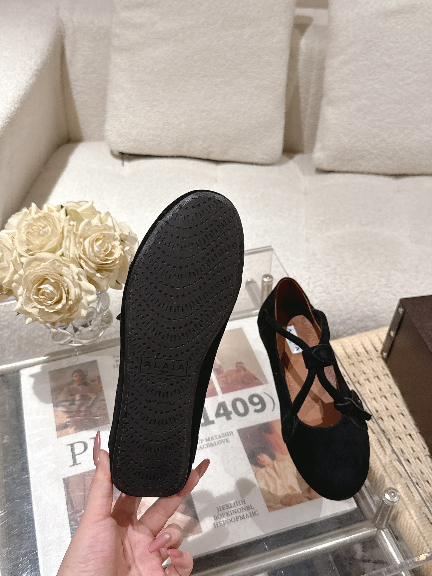 ALAIA 25S BALLET TECKEL IN BLACK SUEDE