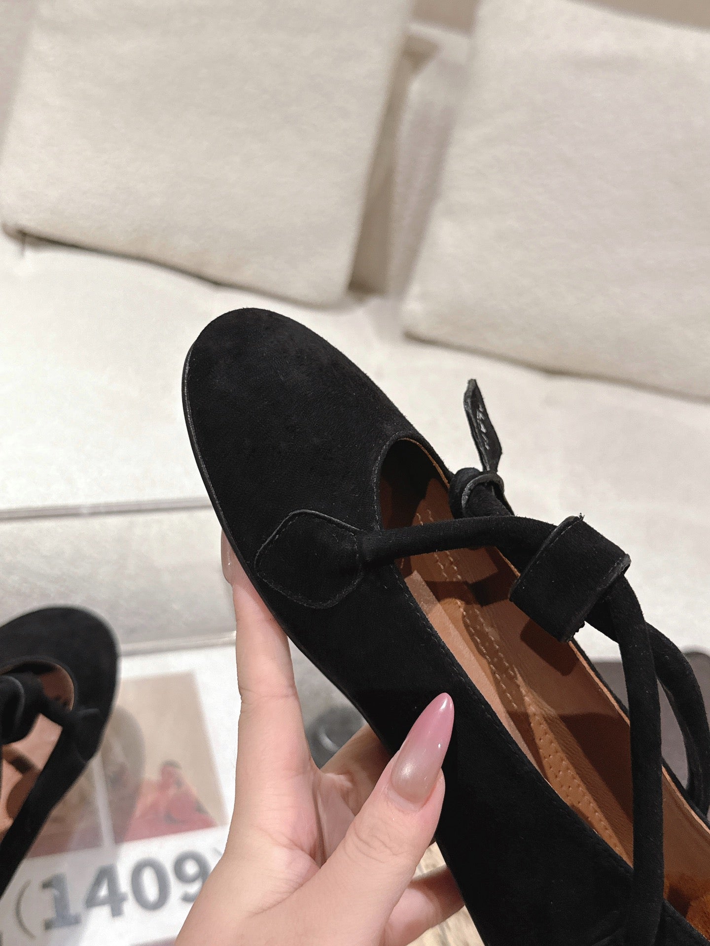 ALAIA 25S BALLET TECKEL IN BLACK SUEDE